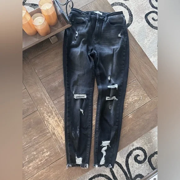 Kancan Black Distressed High Rise Jeggings - Picture 1 of 4